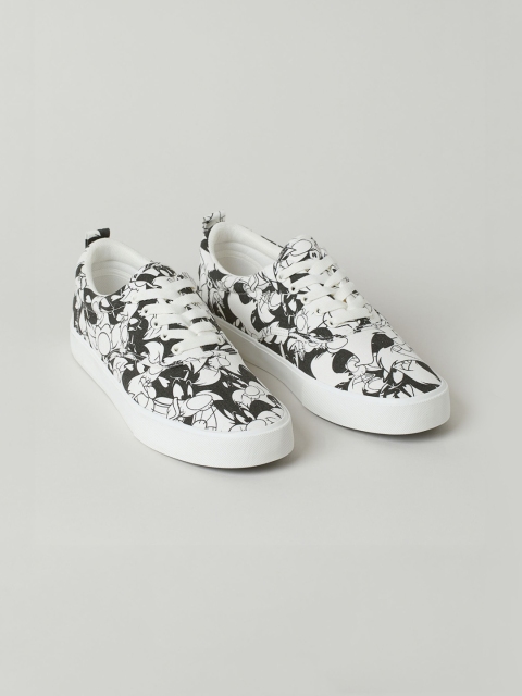 

H&M Men Black & White Looney Tunes Patterned Trainers
