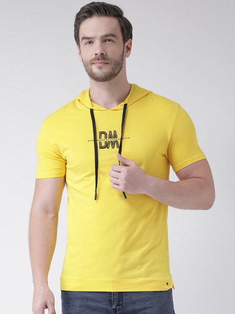 

Rex Straut Jeans Men Yellow Typography Printed Slim Fit T-shirt