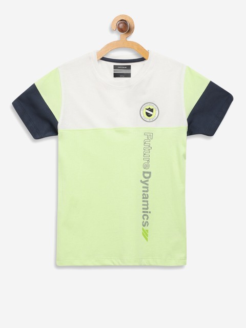 

Octave Boys Green & White Colourblocked Round Neck Cotton T-shirt