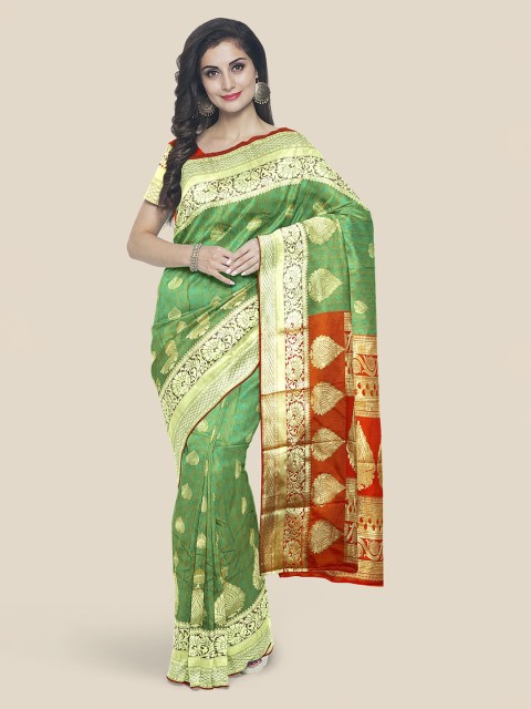 

Kalamandir Green & Gold-Toned Silk Blend Woven Design Kanjeevaram Saree