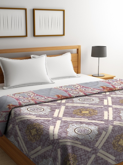 

KLOTTHE Grey & Red Ethnic Motifs AC Room 500 GSM Double King Bed Comforter