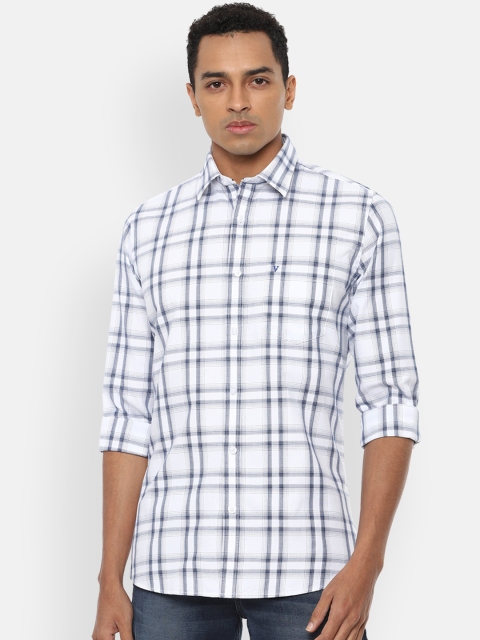 

Van Heusen Sport Men White & Navy Blue Slim Fit Checked Casual Shirt