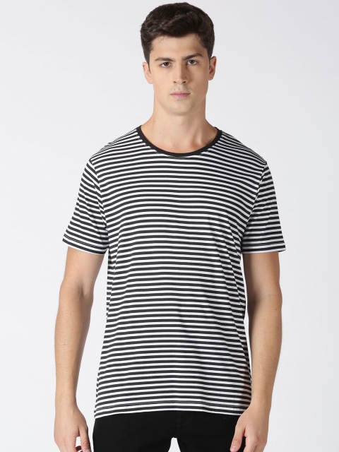 

Blue Saint Men Black Striped Round Neck T-shirt
