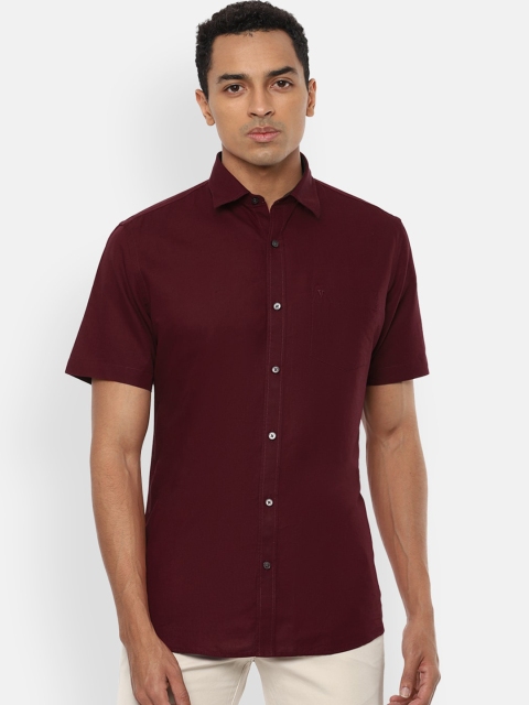 

Van Heusen Sport Men Maroon Regular Fit Solid Casual Shirt