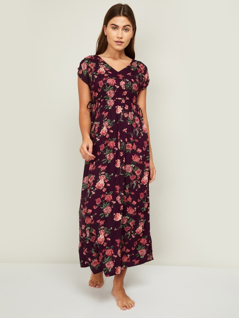 

Ginger by Lifestyle Maroon & Pink Printed Nightdress