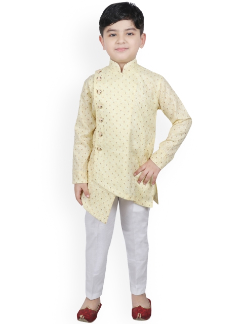 

SG YUVRAJ Boys Yellow Printed Pure Cotton Kurta with Pyjamas