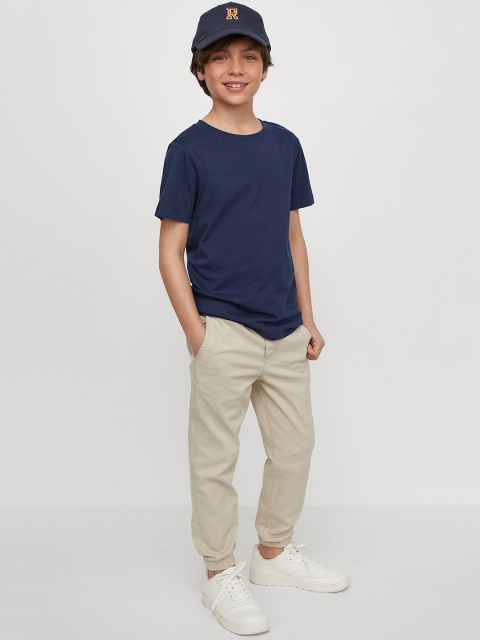 

H&M Boys Beige Solid Cotton Twill Joggers
