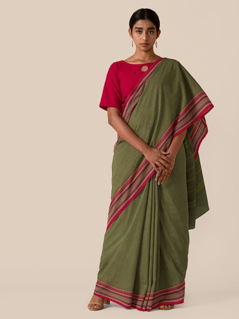 

Taneira Green & Red Pure Cotton Solid Chettinad Saree