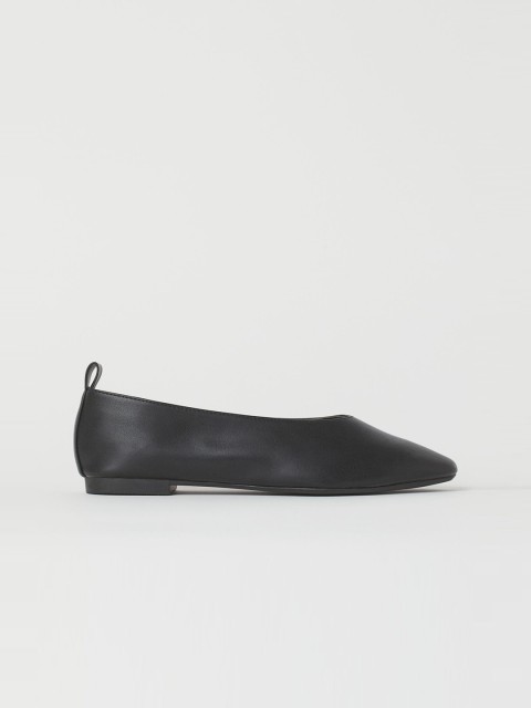 

H&M Women Black Solid Ballet Pumps