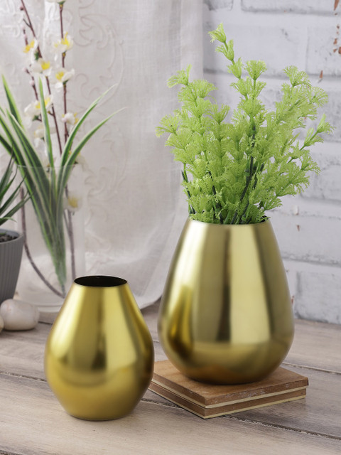 

Aapno Rajasthan Set Of 2 Gold-Toned Vases