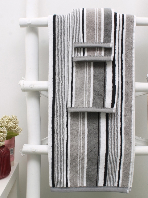 

AVI Living Set Of 4 Grey & White Striped 600 GSM Cotton Towels Set