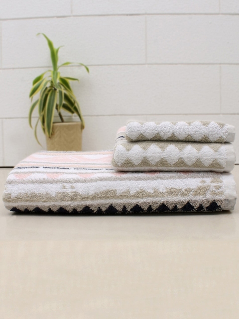 

AVI Living Unisex Set Of 3 Beige & Pink Printed 600 GSM Citadel Cotton Towels