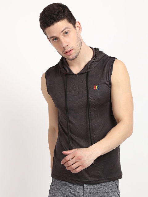 

V2 Value & Variety Men Grey & Black Printed T-shirt