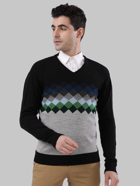 

Next Look Men Black Colourblocked Pullover Sweater