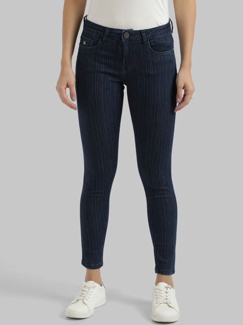 

Parx Women Navy Blue Skinny Fit Striped Clean Look Crop Jeans