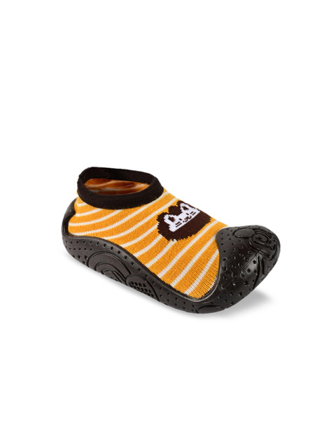 

Yellow Bee Boys Brown & Yellow Printed Anti-Skid Rubber Booties
