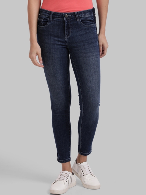 

Parx Women Blue Skinny Fit Light Fade Jeans