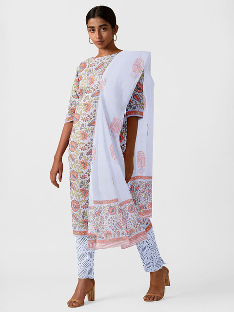 

Taneira Women White Ethnic Motifs