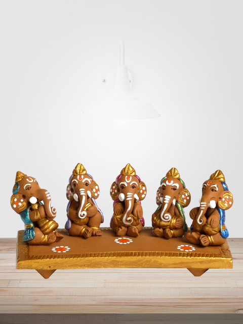

Aapno Rajasthan Brown & Gold-Toned Terracotta Musical Ganesh Sabha Showpiece