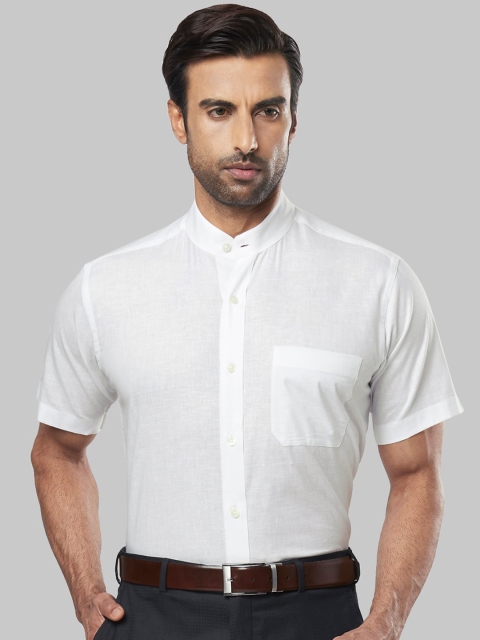 

Ethnix by Raymond Men White Tailored Fit Solid Casual Shirt