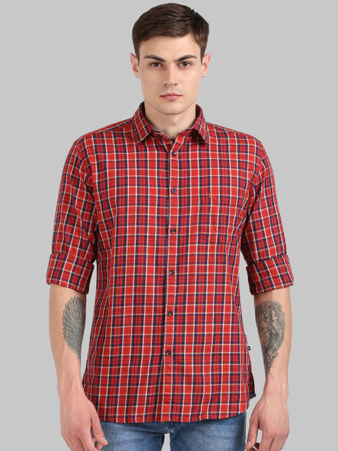 

Parx Men Red & White Slim Fit Checked Casual Shirt