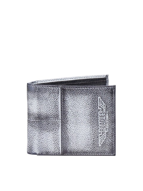 

Justanned Men Grey Solid Wallet