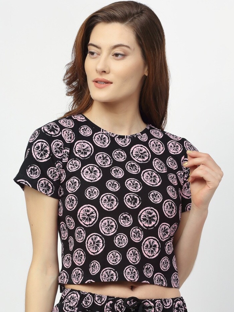 

Rigo Black Geometric Regular Crop Top