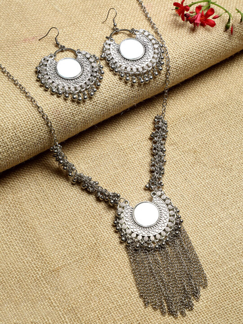 

NEUDIS Oxidised Silver-Plated Mirror Worked Jewellery Set