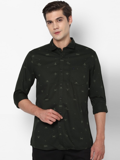 

Solly Jeans Co. Men Olive Green Regular Fit Printed Casual Shirt