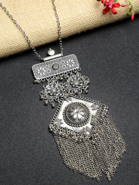 

NEUDIS Silver-Plated Oxidised Necklace