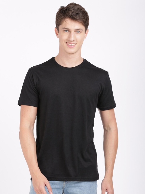 

MASH UNLIMITED Men Black Raw Edge Slim Fit T-shirt