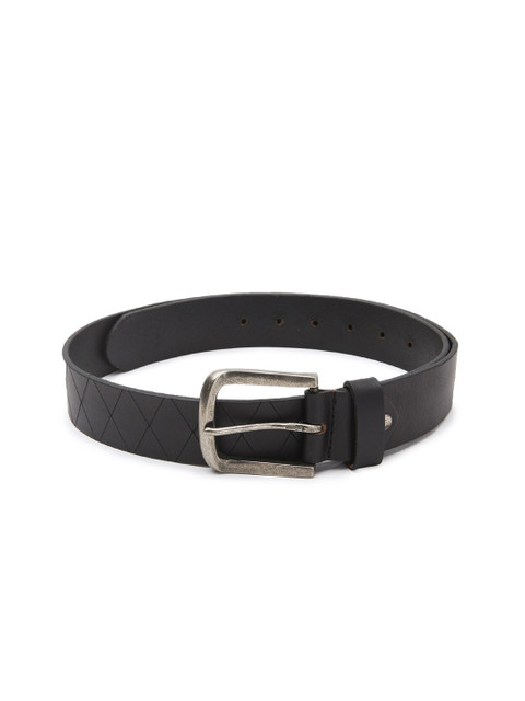 

SPYKAR Men Black Textured Leather Belt