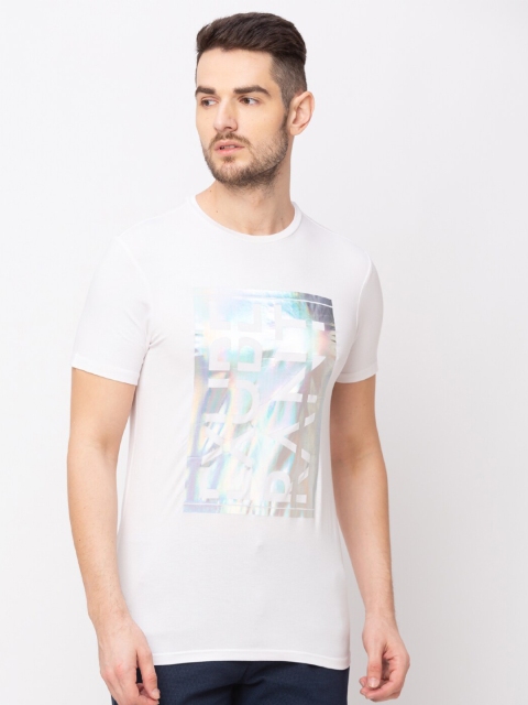 

Globus Men White Typography Printed Slim Fit T-shirt