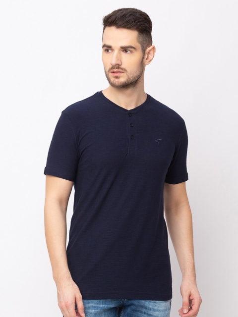 

Globus Men Navy Blue Henley Neck Slim Fit T-shirt