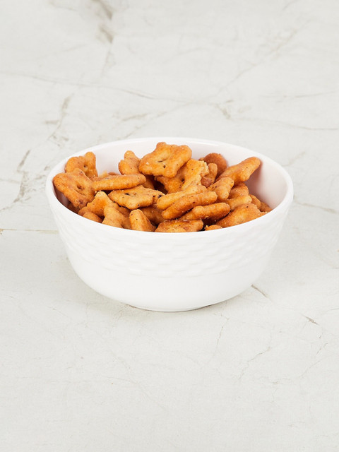 

Home Centre White Textured Meadows Siena Ora Serving Bowl