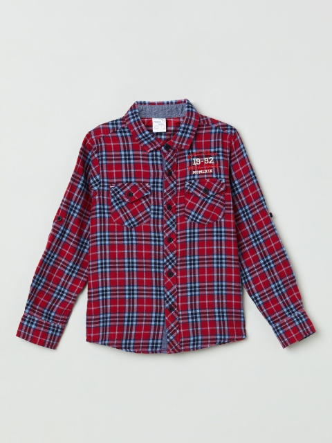 

max Boys Red & Blue Regular Fit Checked Casual Shirt