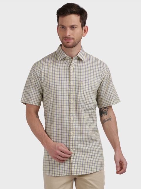 

ColorPlus Men Yellow & Green Tailored Fit Checked Casual Shirt
