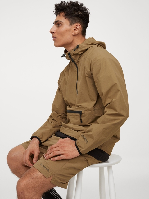 

H&M Men Beige Lightweight Popover Jacket
