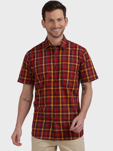 

ColorPlus Men Red Tailored Fit Checked Casual Shirt
