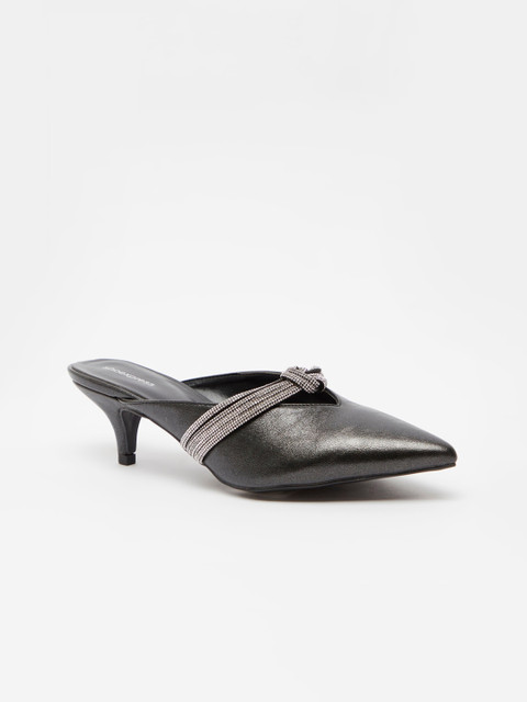 

shoexpress Women Black Solid Pumps