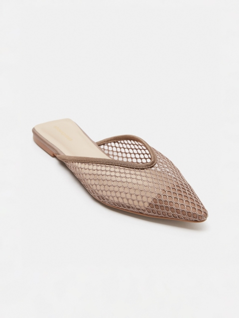 

shoexpress Women Beige Woven Design Mules