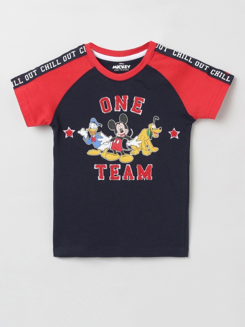 

max Boys Blue Printed Printed V-Neck Drop-Shoulder Sleeves Applique T-shirt