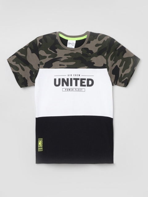 

max Boys White & Black Colourblocked T-shirt with Printed Detail