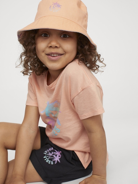 

H&M Girls Black & Purple Printed Sweatshirt Shorts