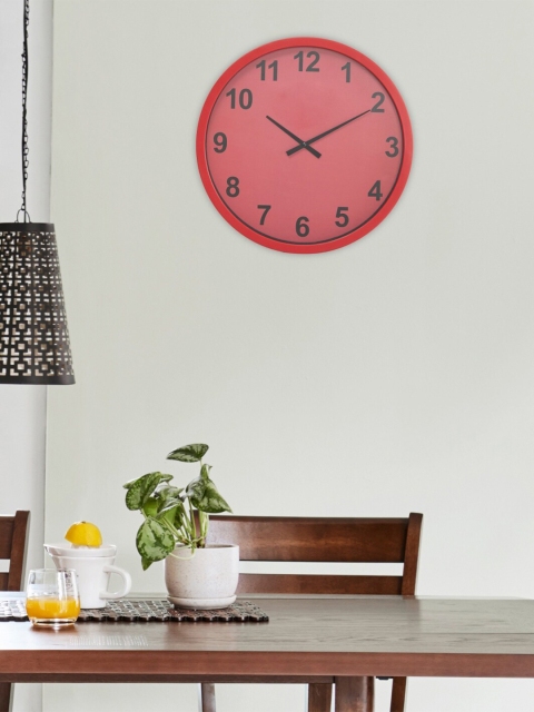 

Home Centre Red & Black Vintage Wall Clock