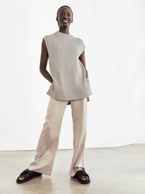 

H&M Women Beige Self Design Oversized Sweater Vest