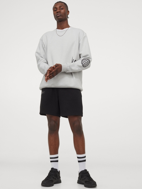 

H&M Men's Relaxed Fit Sweatshirt shorts, Black
