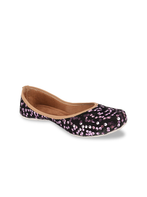 

DESI COLOUR Girls Purple Printed Mojaris Flats