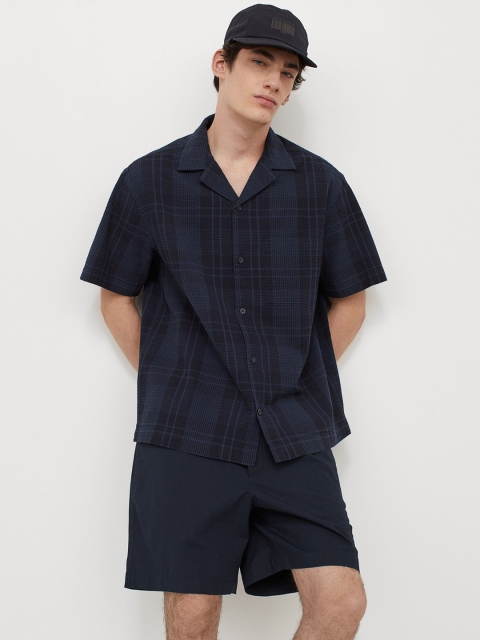 

H&M Men Navy Blue Solid Cotton Shorts