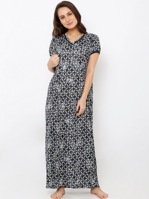 

Pretty Awesome Black & White Printed Nightdress